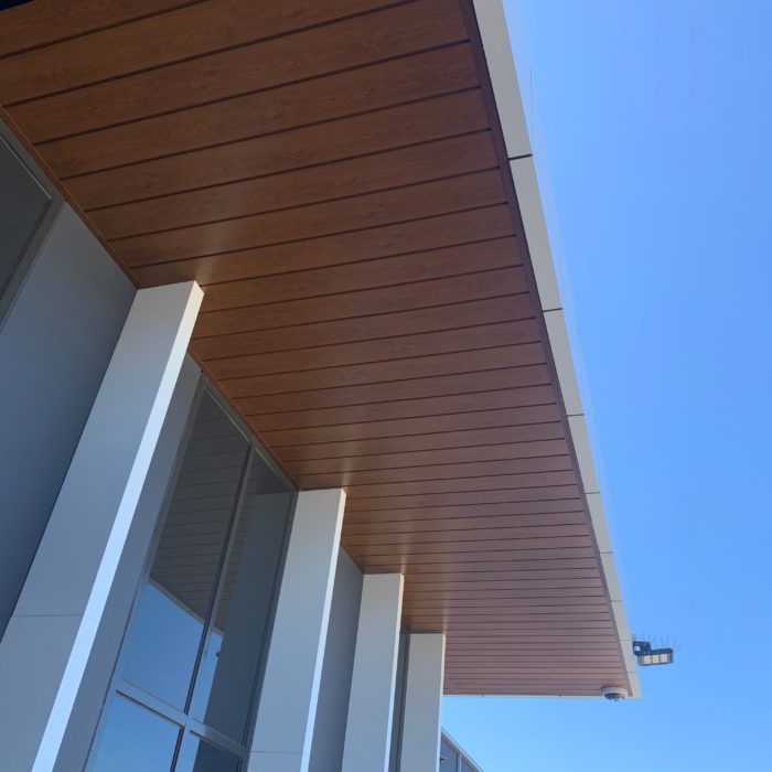 Natural beauty of timber combined with the ease and durability of aluminium.