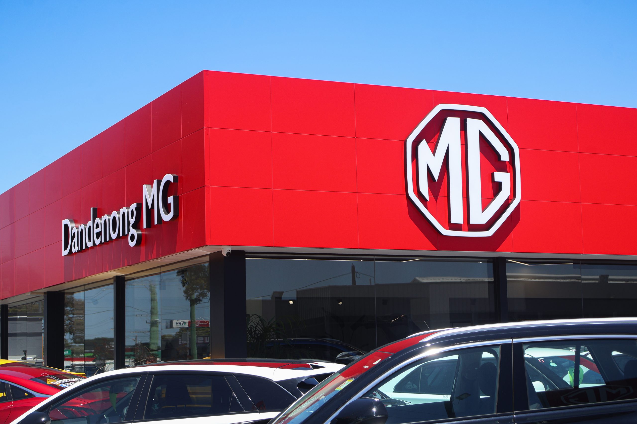 nucleo red dandenong mg 11