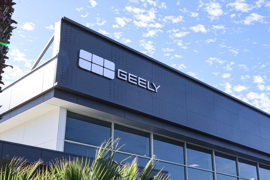 mull grey nucleo geely dealership deer park 2